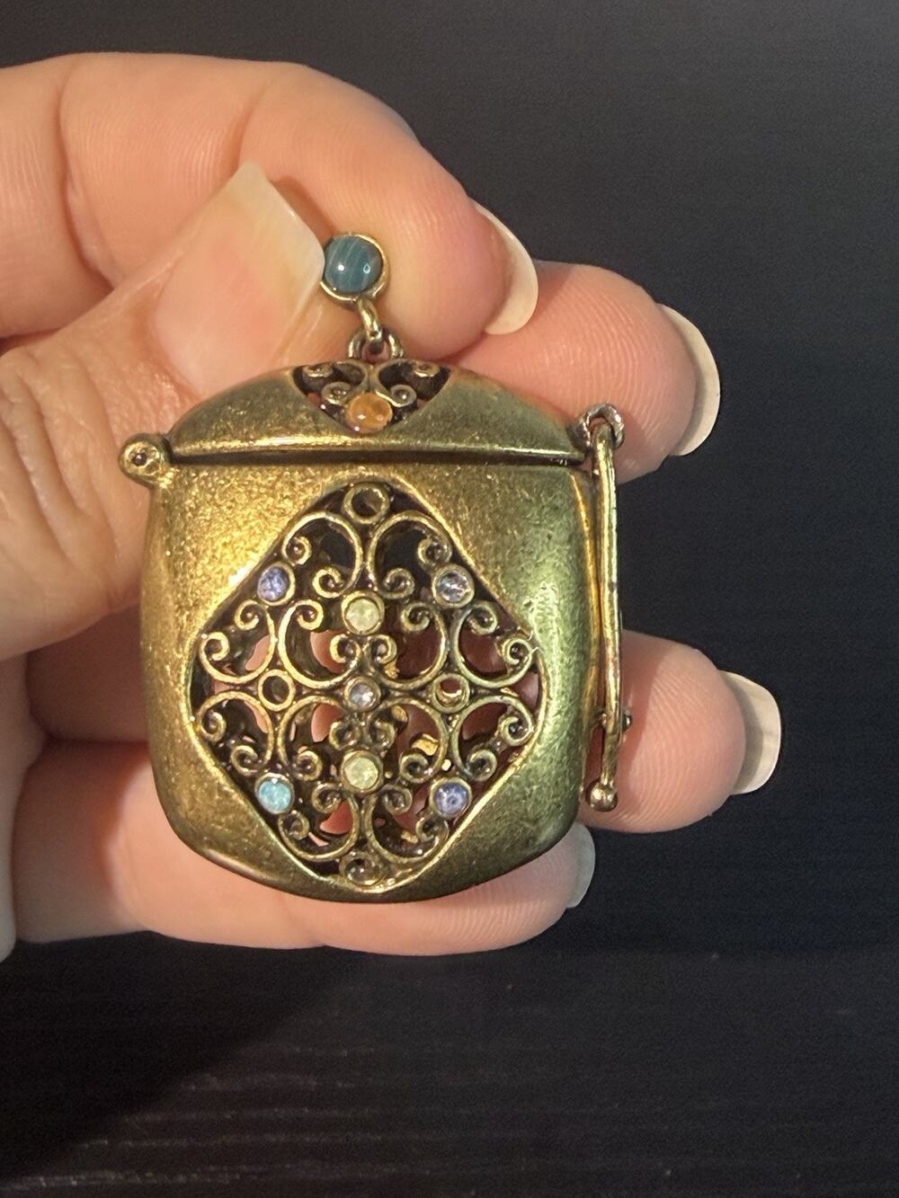 Vintage Gold-Tone Filigree Hinged Locket Pendant Multicolor Rhinestones Boho VTG